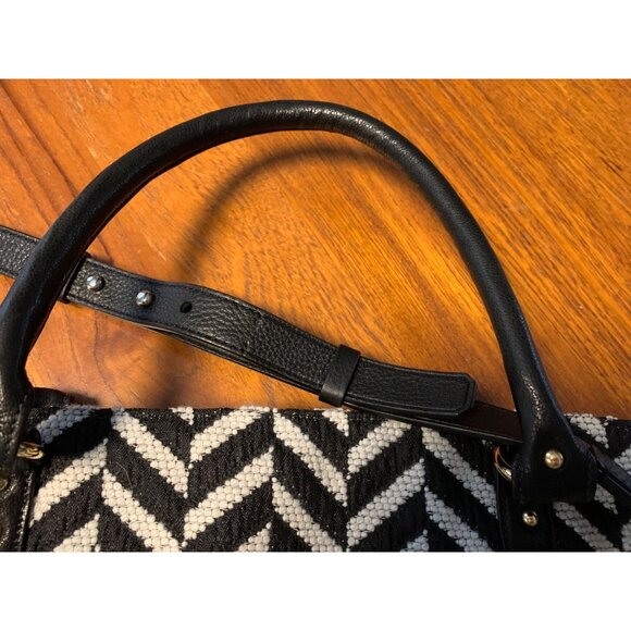 Lauren Merkin Black & White Boho Old Money Chevron Fabric Handbag With Adjustabl - Picture 9 of 12